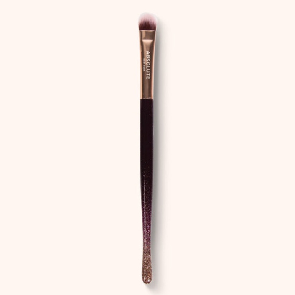 Absolute New York Professional All Over Shader Eye ABMB18 Brush- synthetic